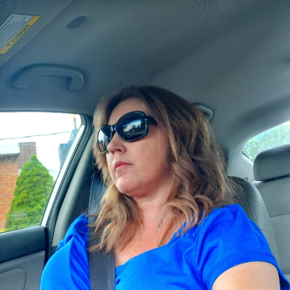 Meet your Posher, Pamela